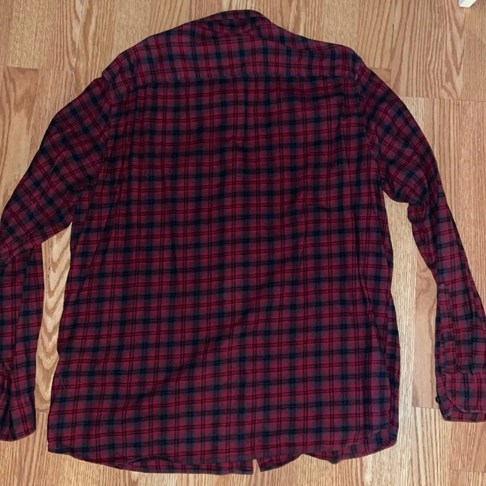 Flannel - Picture 3 of 3